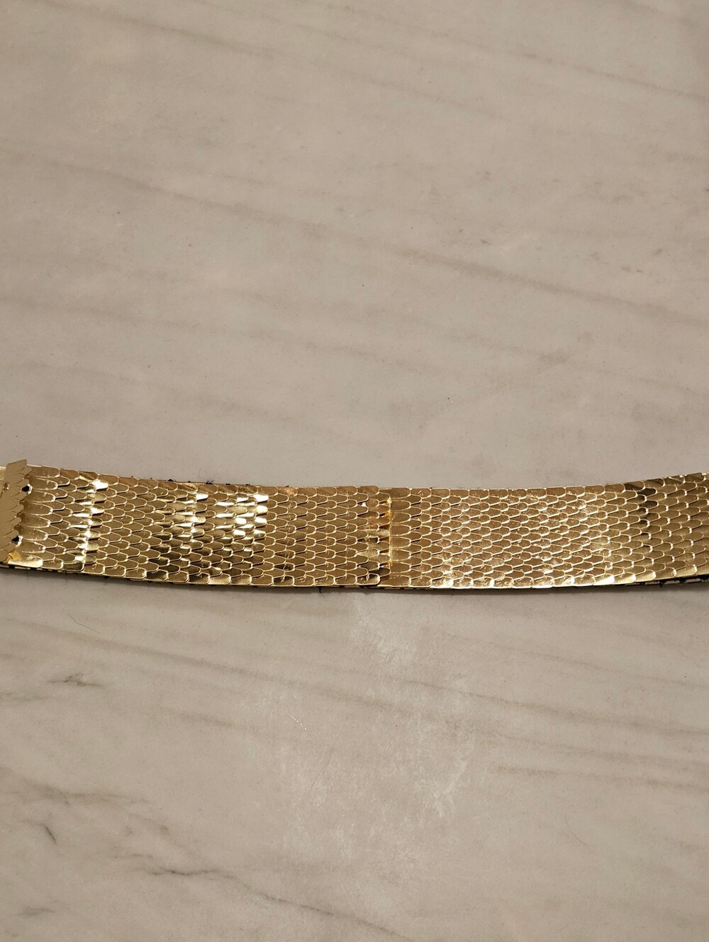 Vintage 1980s Gold Metal Mesh Fish Scale Stretchy Belt